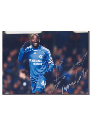 CLAUDE MAKELELE HAND SIGNED PHOTO